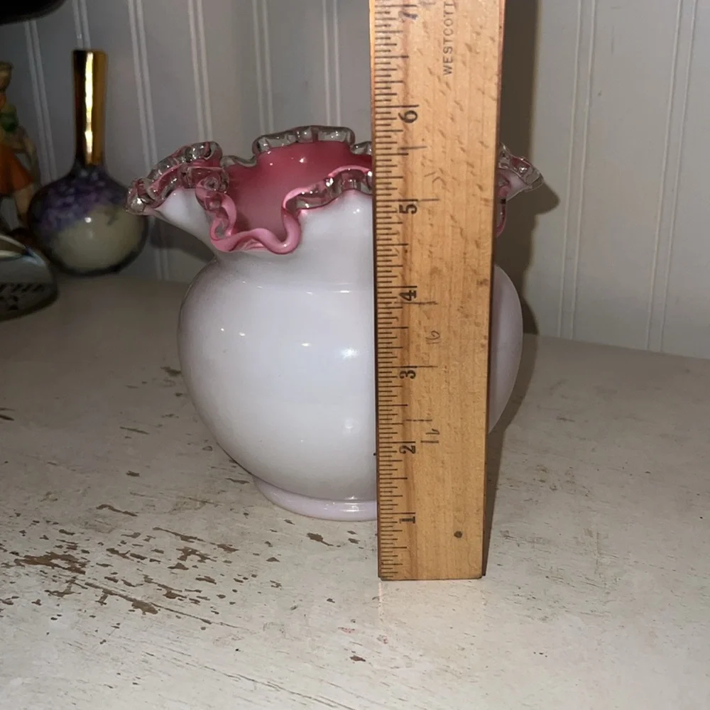 Vintage Fenton Elegant Pink and White Vase ruffled edges